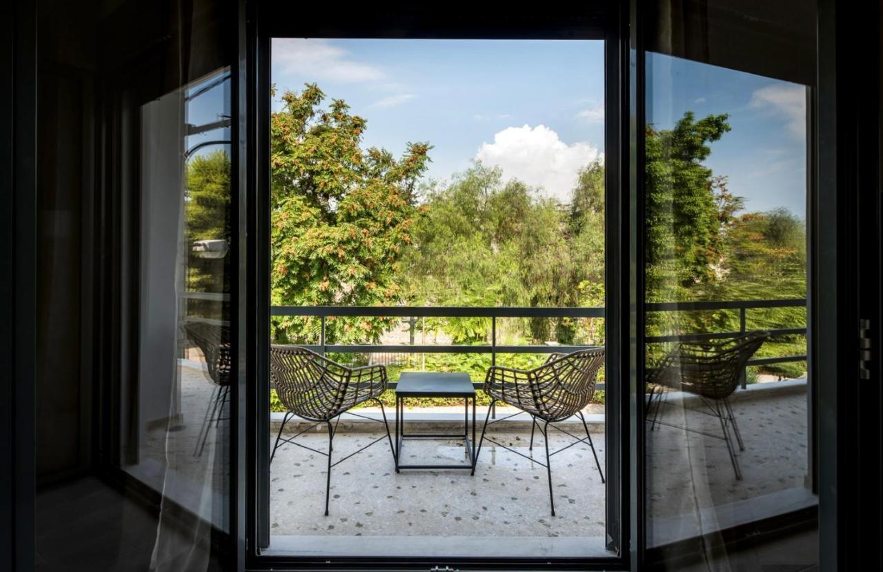 Eleusis Suites Α Esterno foto