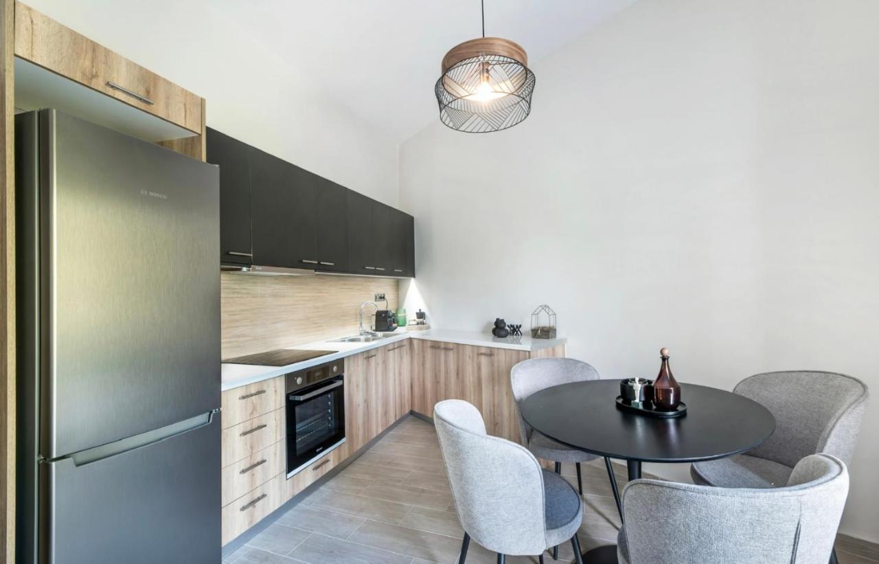 Eleusis Suites Α Esterno foto