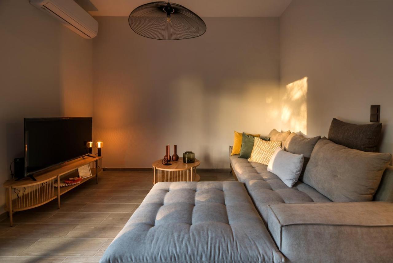 Eleusis Suites Α Esterno foto